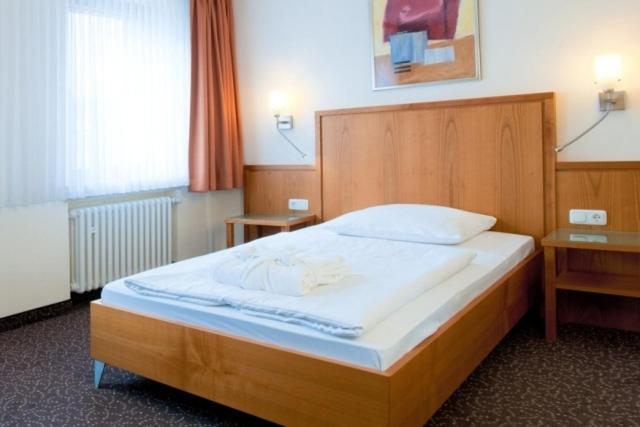 Hotel Regent Duisburg Room photo